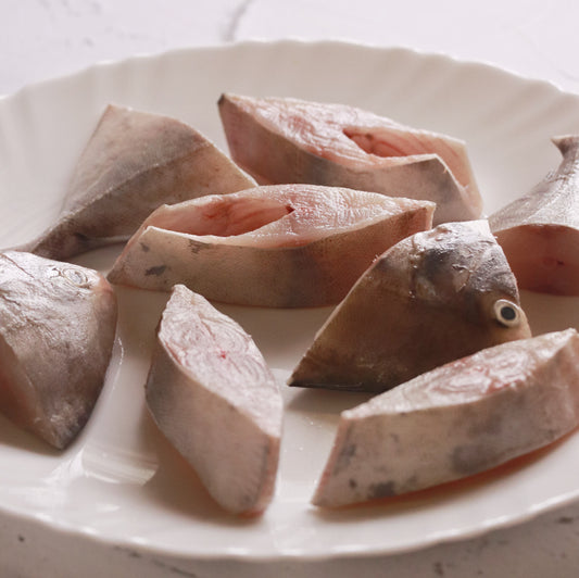 Black Pomfret | கருவாவல் (500g)